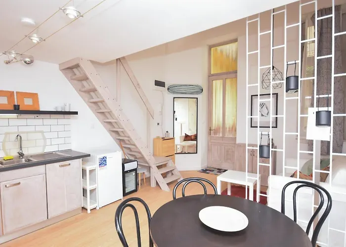 Appartamento Stylish In Downtown For 2-4 People Budapest